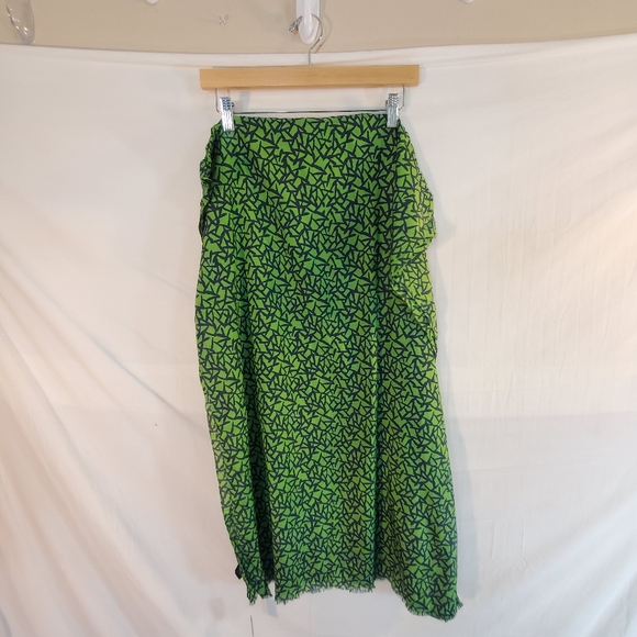 Lot of 3 COS, Standard Form & Do Everything Scarfs Silk, Cotton 34"X25" New - Picture 3 of 8